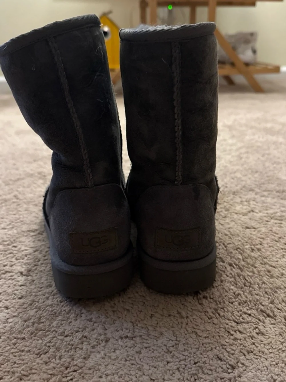 UGG Women's Short Suede Winter Boots - Gray